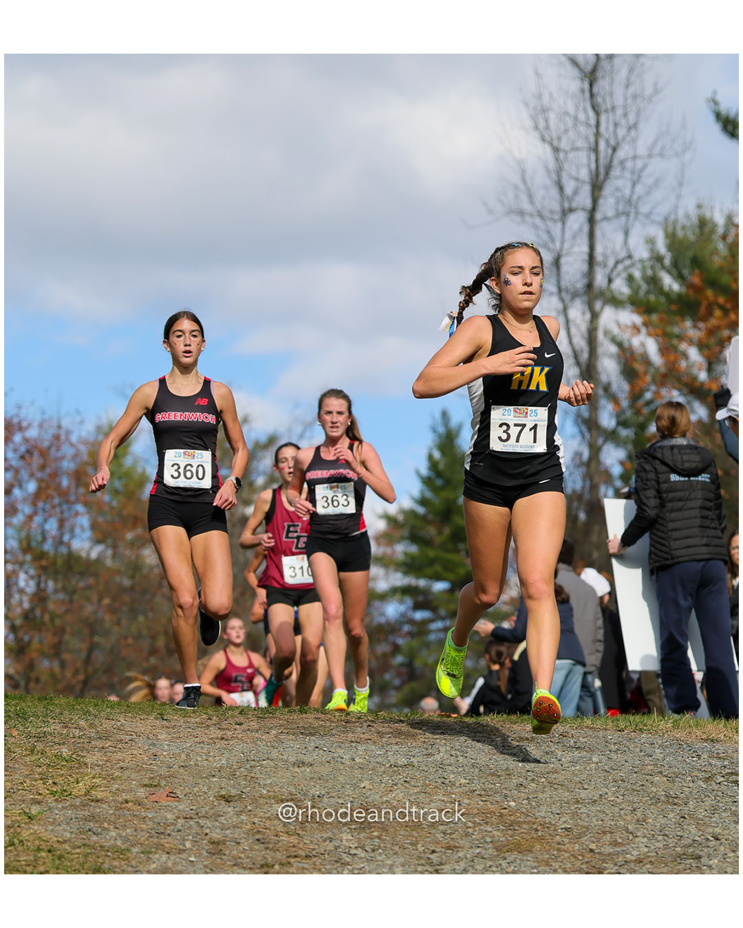Margaret McCooe, Greenwich High School, P115, 21:31.09 - New England Cross Country State Championship - Thetford Vt - November 8, 2025 File: ./dir-1-Girls-Championship/251108-2025-New England-Cross-Country-Championships-Thetford-VT-114-296A2035.jpg Margaret McCooe, Greenwich High School, P115, 21:31.09 - New England Cross Country State Championship - Thetford Vt - November 8, 2025 – 20…